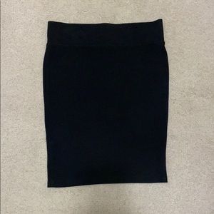 💜4/$30 - Black pencil skirt